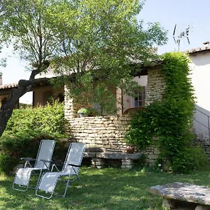 Provencale Face Au Luberon Cabrières-dʼAvignon